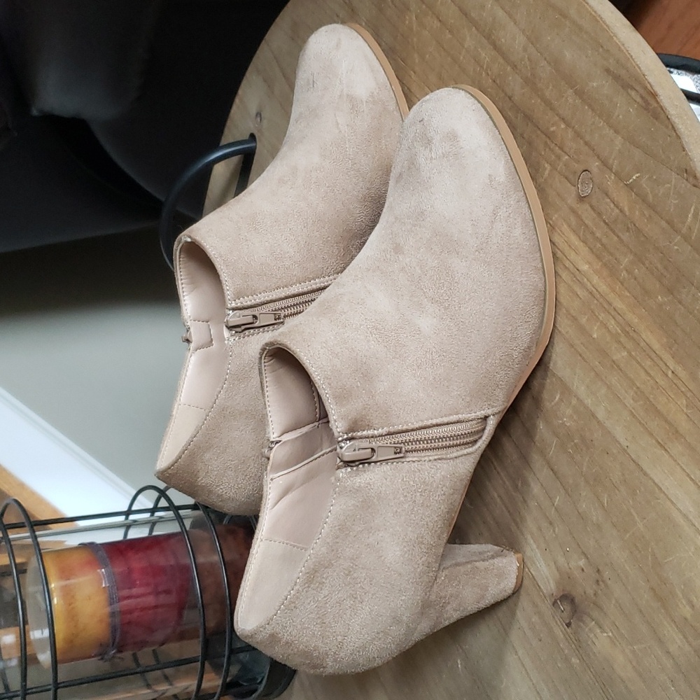 Suade feel short boot Size 10